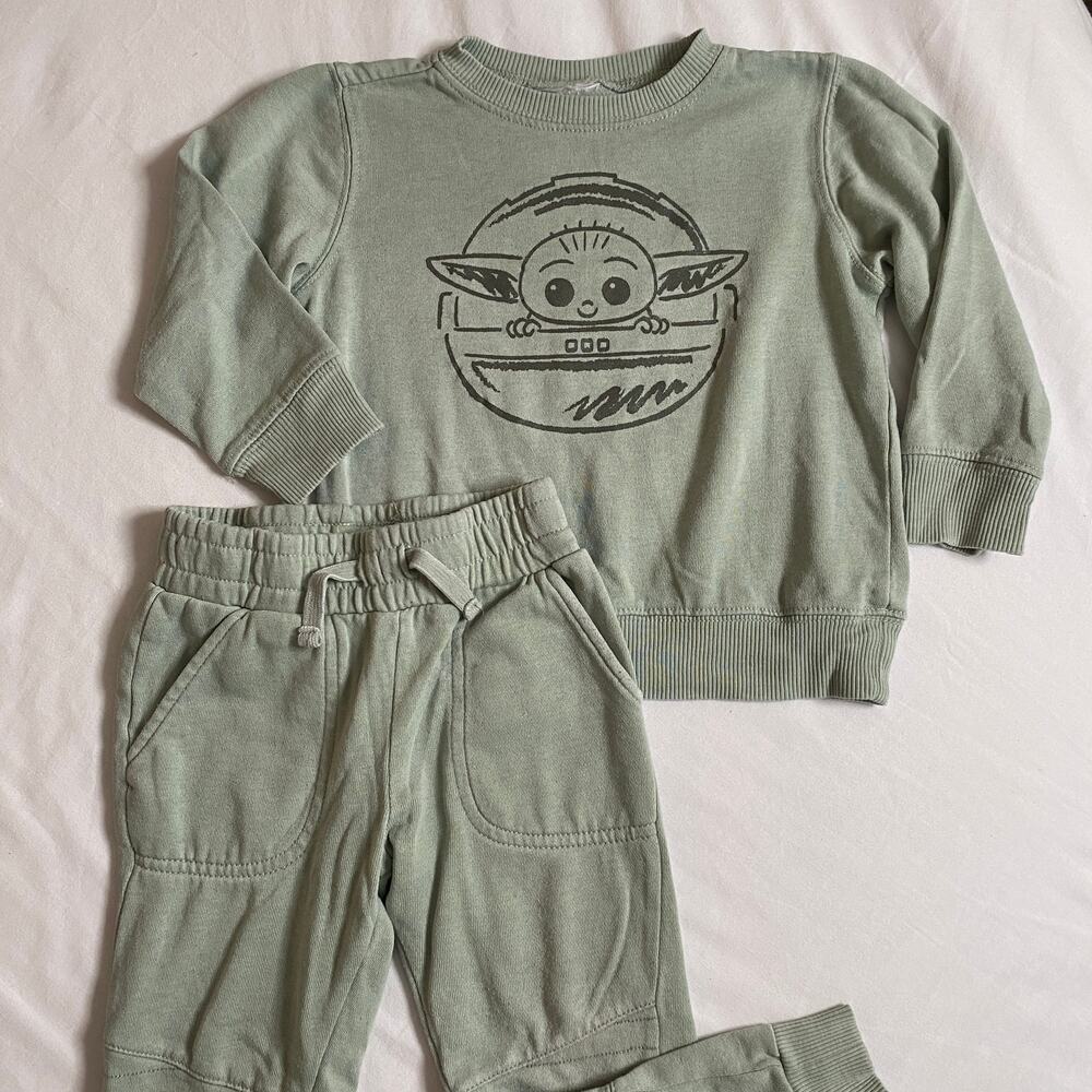 Disney Star Wars Yoda Sage Green Sweatpants / Sweater Set Outfit Sz 4t - Picture 3 of 9